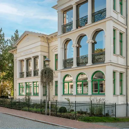 Gemütliche Mit Dachterrasse, Parkplatz, Zentral - Aber Ruhig Gel. * Ostseebad Heringsdorf