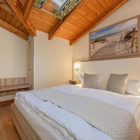 Apartment Gemuetliche Mit Dachterrasse, Parkplatz, Zentral - Aber Ruhig Gel.