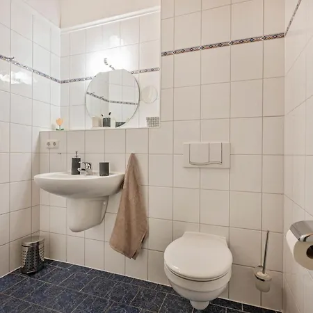 Gemütliche Mit Dachterrasse, Parkplatz, Zentral - Aber Ruhig Gel. * Ostseebad Heringsdorf