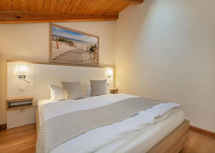 Apartment Gemütliche Mit Dachterrasse, Parkplatz, Zentral - Aber Ruhig Gel. Ostseebad Heringsdorf