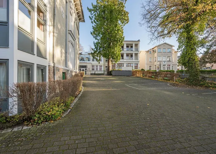 Gemütliche Mit Dachterrasse, Parkplatz, Zentral - Aber Ruhig Gel.